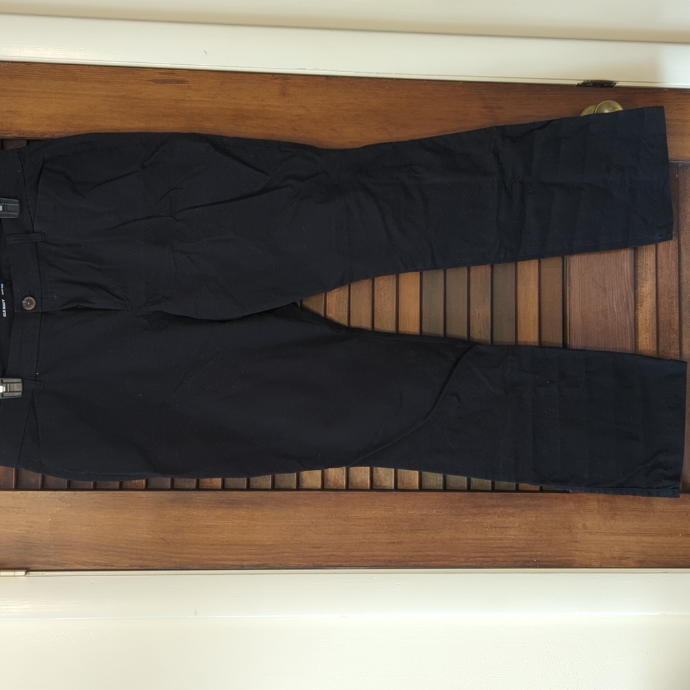 Old Navy boot cut khakis in black size 14